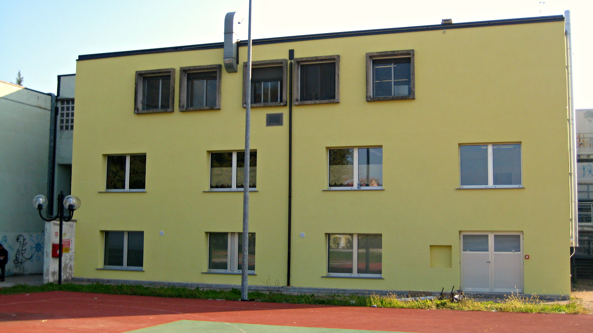 Dalla Chiesa Middle School